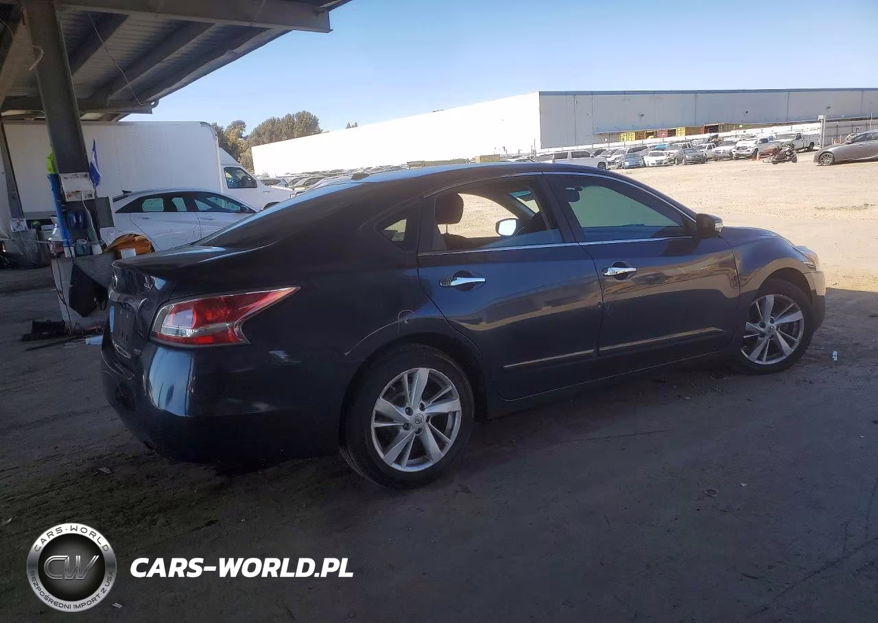 2014 Nissan Altima 2.5 VIN:1N4AL3AP2EC111380 - 3