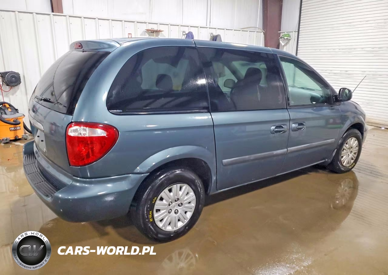 2006 Chrysler Town & Country VIN:1A4GP45R56B661572 - 3