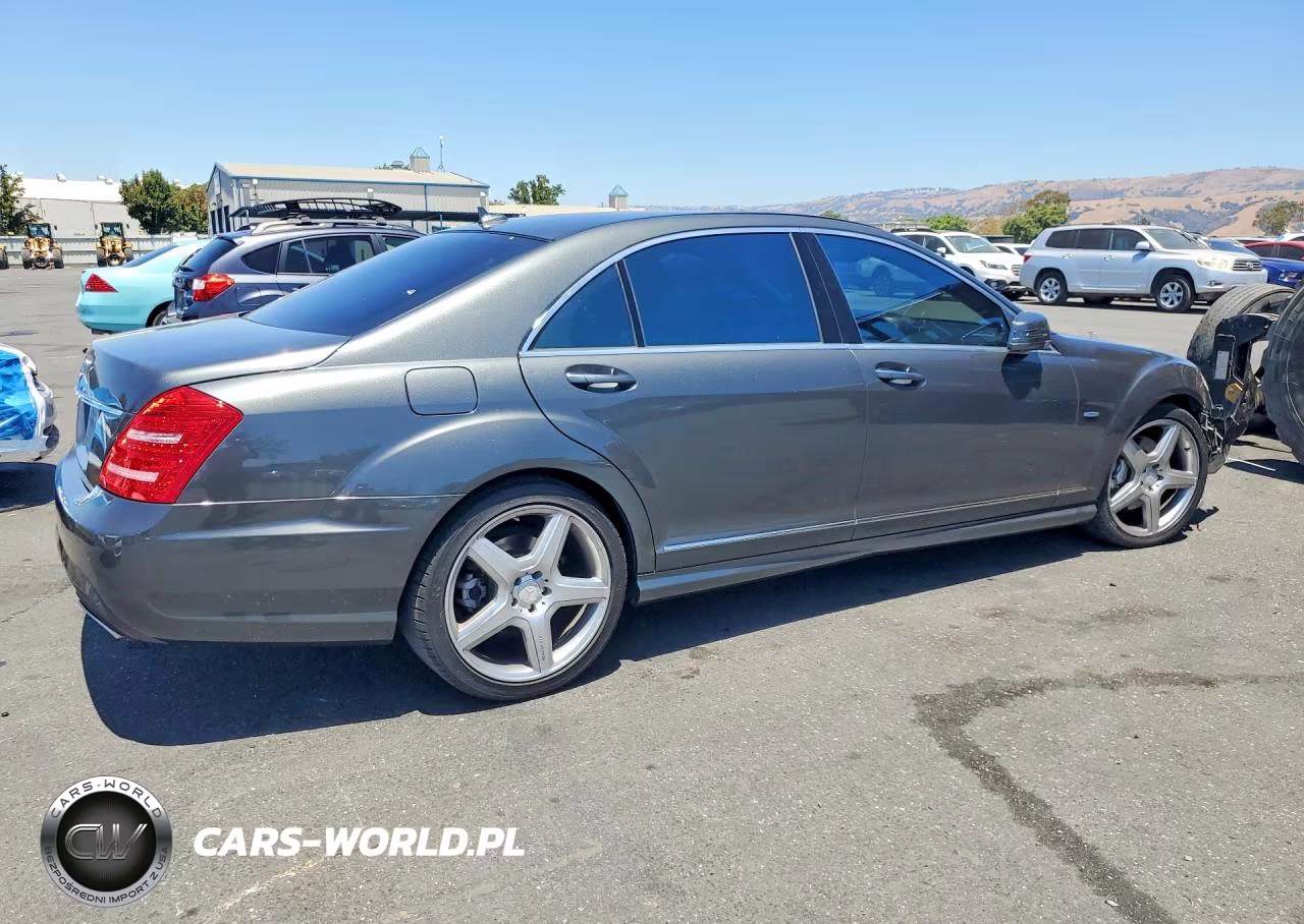 2012 Mercedes-Benz S 550 VIN:WDDNG7DB4CA439955 - 3