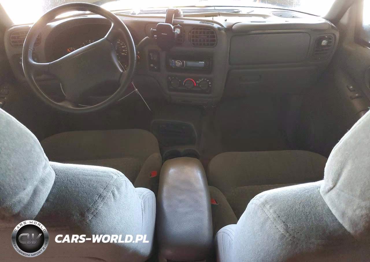 1998 Chevrolet Blazer VIN:1GNCS13W4W2212157 - 8