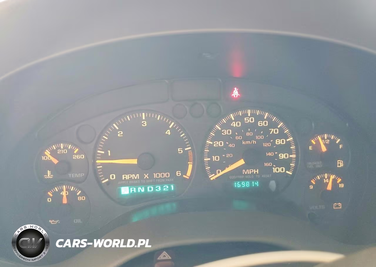 1998 Chevrolet Blazer VIN:1GNCS13W4W2212157 - 9