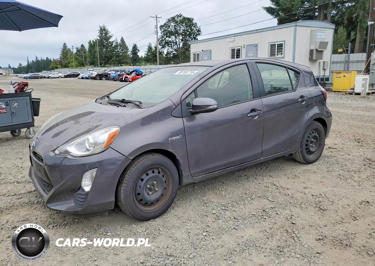 2016 Toyota Prius C Two