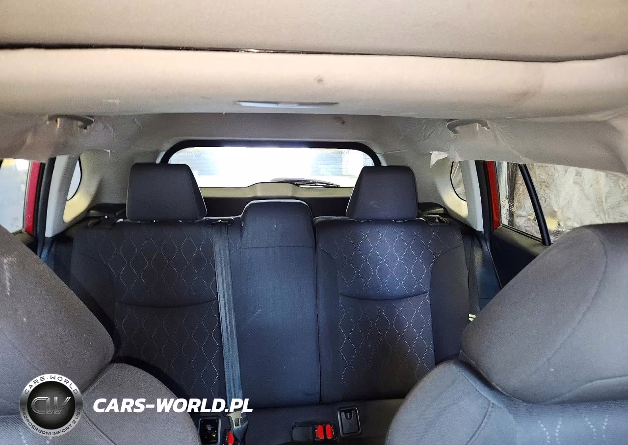 2024 Toyota Corolla Cross Le VIN:7MUBAABG9RV088925 - 10