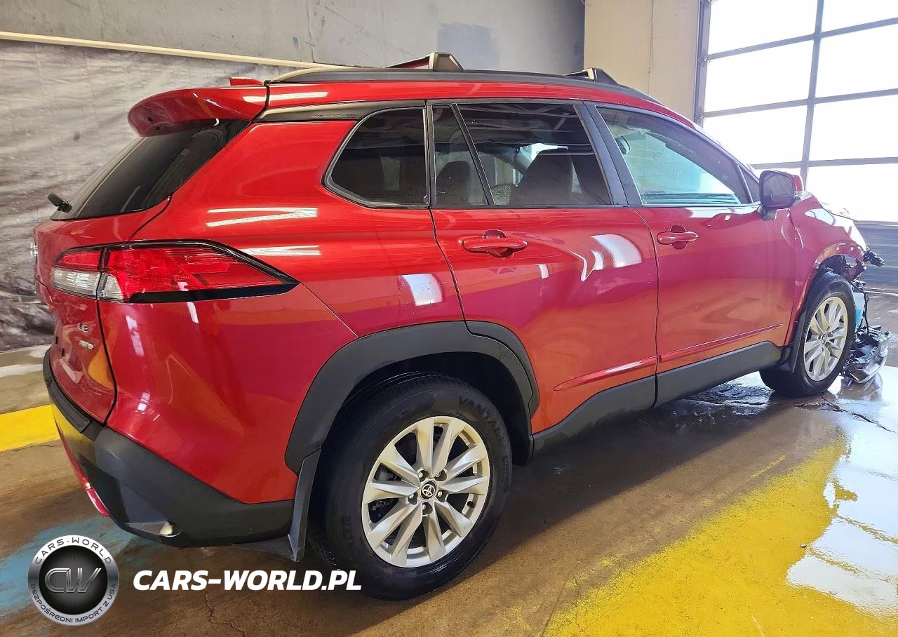 2024 Toyota Corolla Cross Le VIN:7MUBAABG9RV088925 - 3