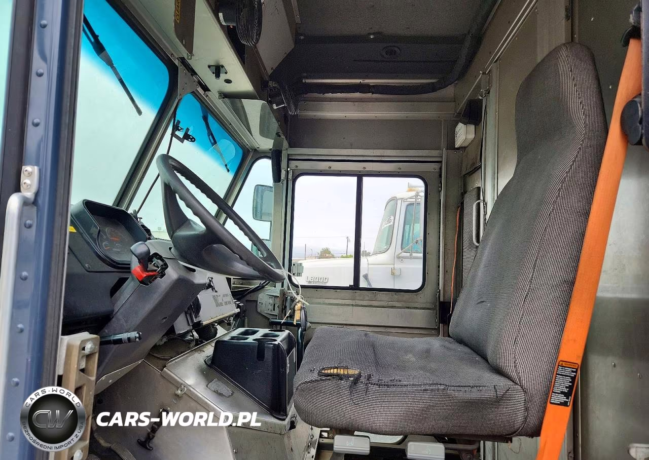 2020 Freightliner Mt45G Chassis Delivery Truck VIN:4UZAC2EA4LCLZ7056 - 7