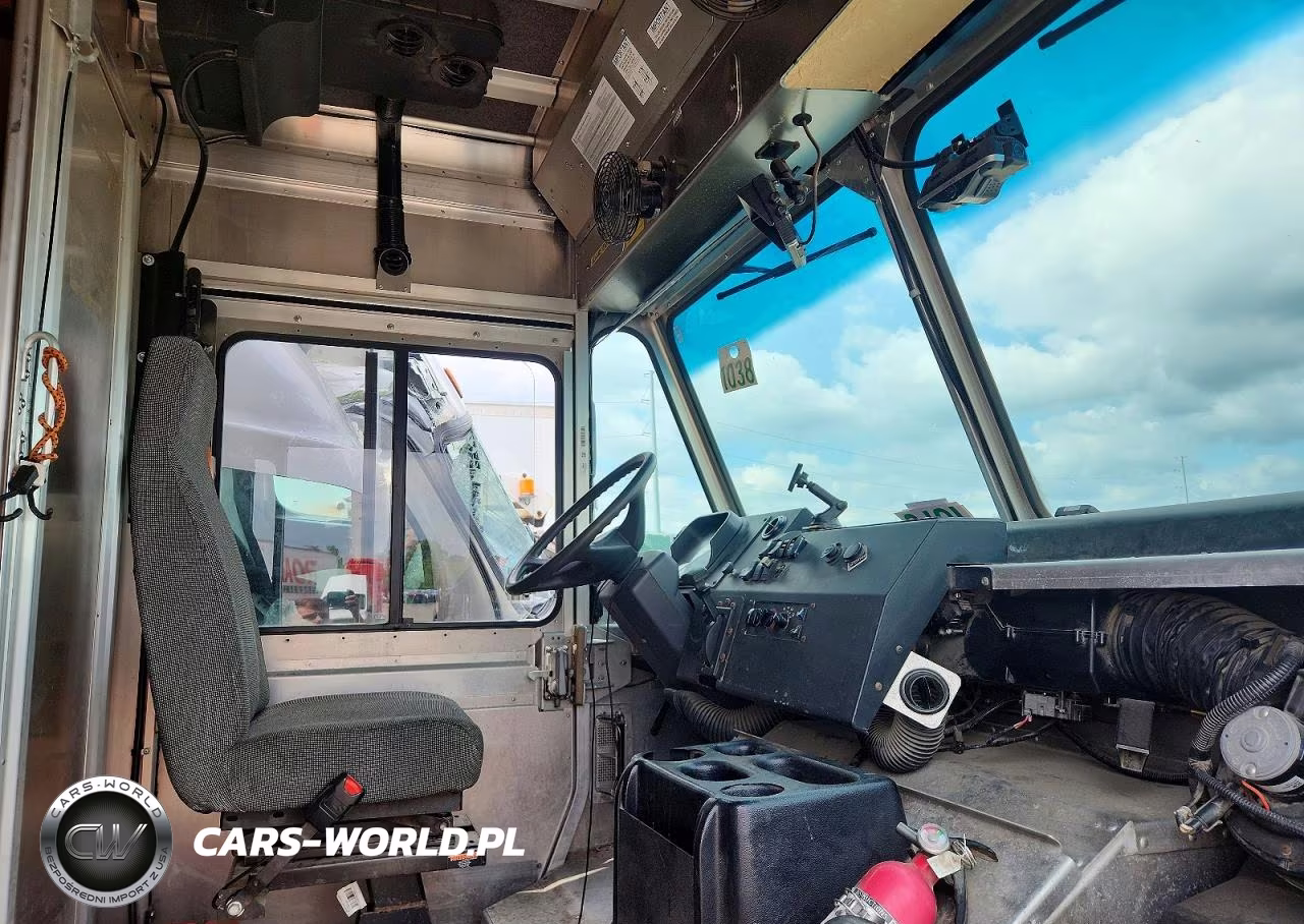 2020 Freightliner Chassis M Line Walk-In Van VIN:4UZAC2EA9LCMH7674 - 11