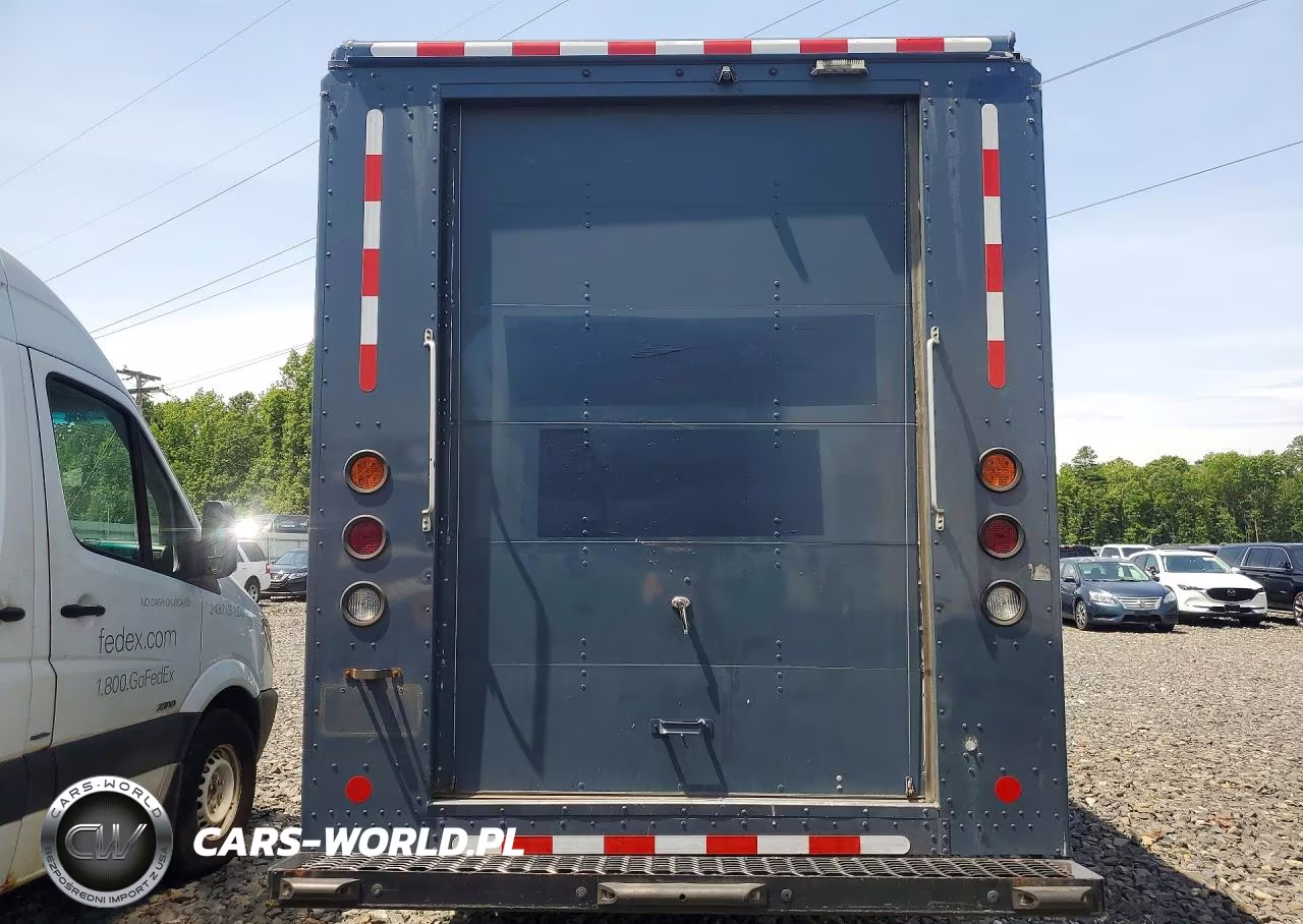 2021 Ford F59 Delivery Truck VIN:1F65F5KN3M0A01503 - 6