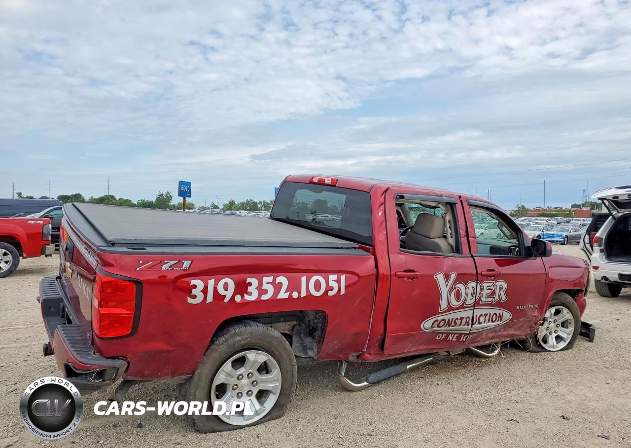 2018 Chevrolet Silverado K1500 Lt VIN:3GCUKREC8JG155735 - 3