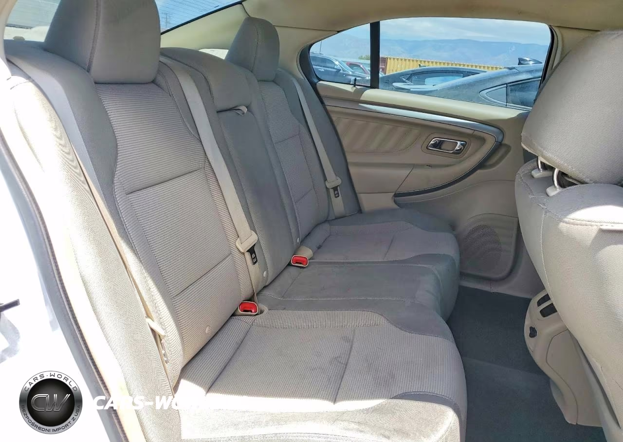 2016 Ford Taurus Sel VIN:1FAHP2E86GG144703 - 10
