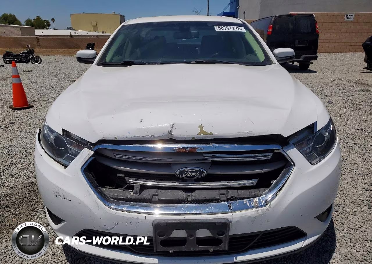2016 Ford Taurus Sel VIN:1FAHP2E86GG144703 - 5