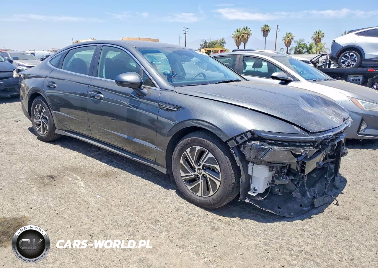 2026 Hyundai Sonata Hybrid Blue VIN:KMHL24JJ6TA148458 - 4