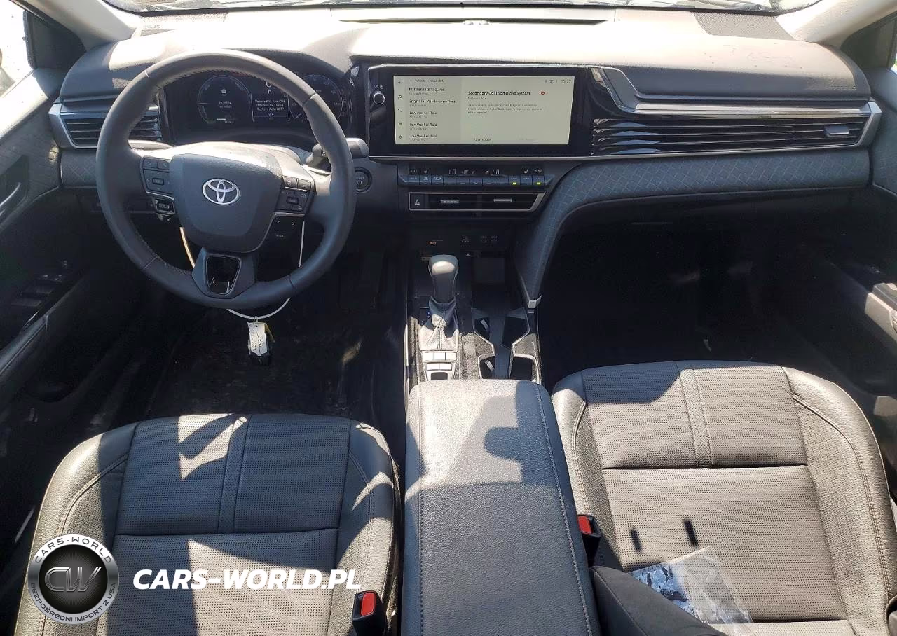 2025 Toyota Camry Xle VIN:4T1DBADK3SU035278 - 8