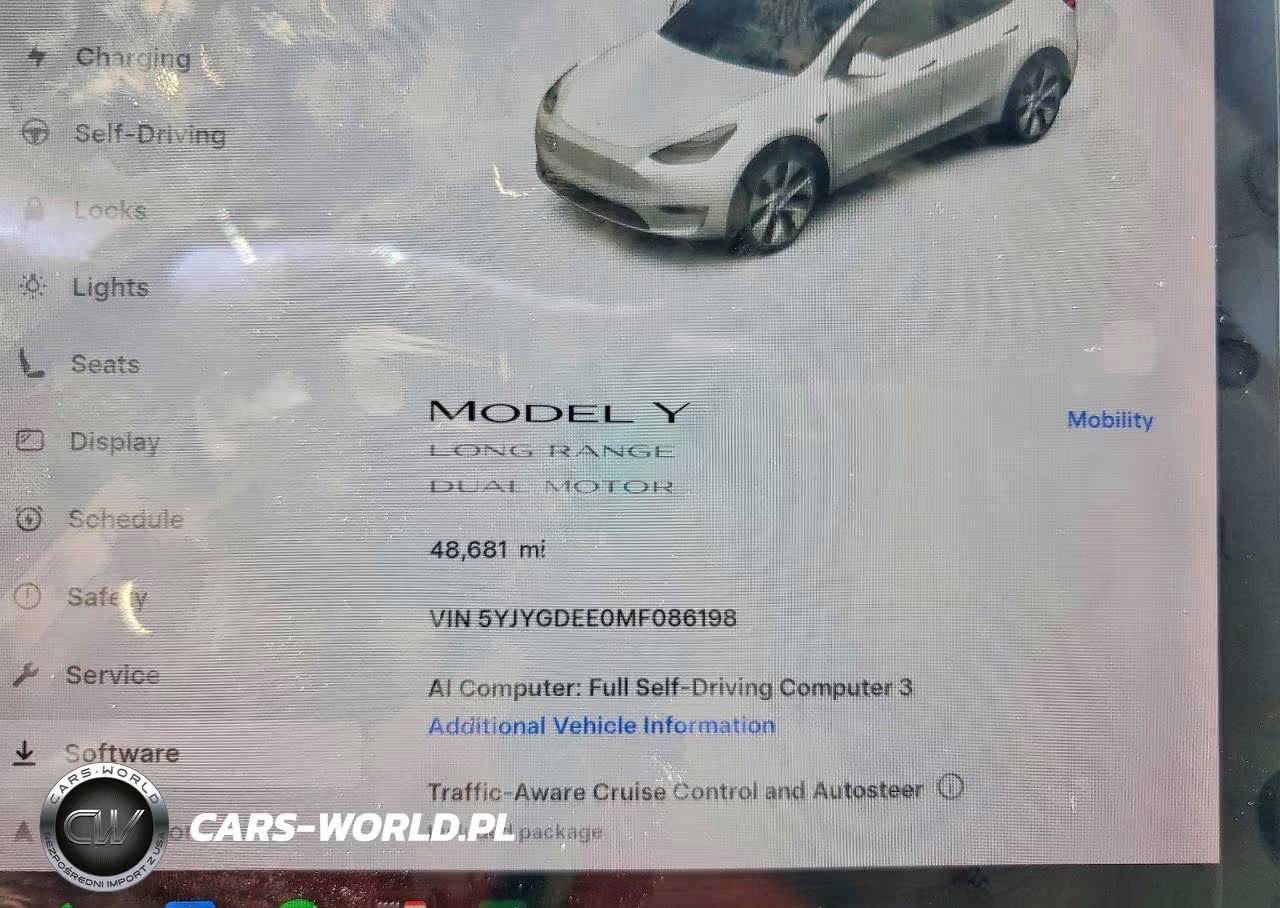2021 Tesla Model Y VIN:5YJYGDEE0MF086198 - 9