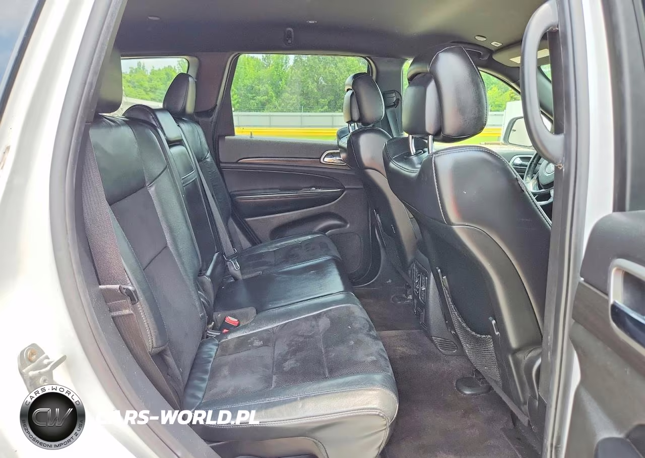 2018 Jeep Grand Cherokee Laredo VIN:1C4RJFAG6JC102941 - 10