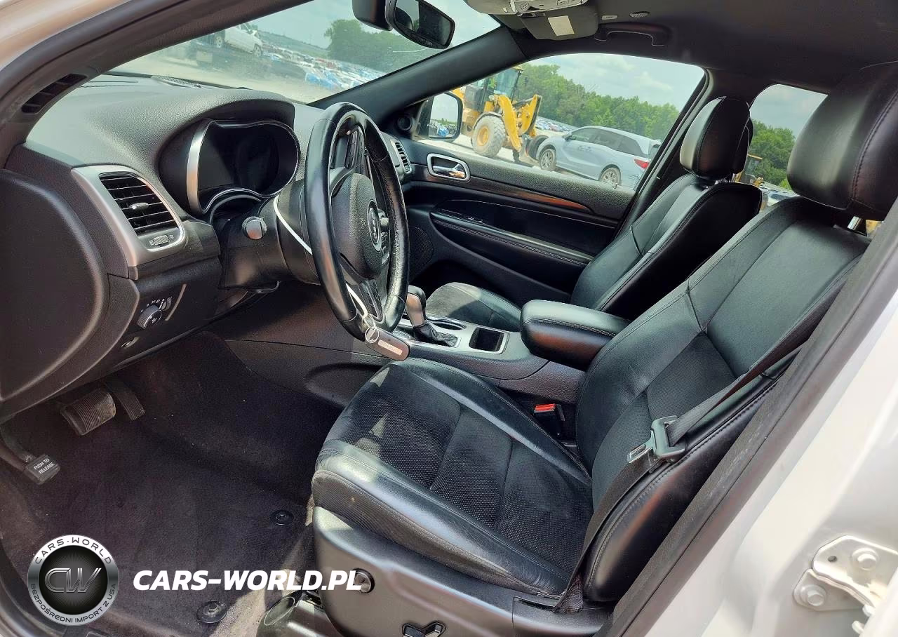 2018 Jeep Grand Cherokee Laredo VIN:1C4RJFAG6JC102941 - 7