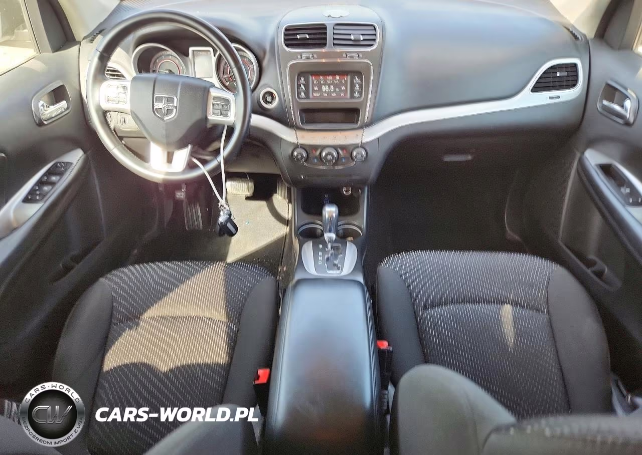 2018 Dodge Journey Se VIN:3C4PDCAB4JT510215 - 8