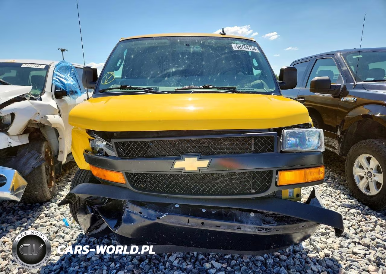 2024 Chevrolet Express G2500 VIN:1GCWGAFP4R1182020 - 5