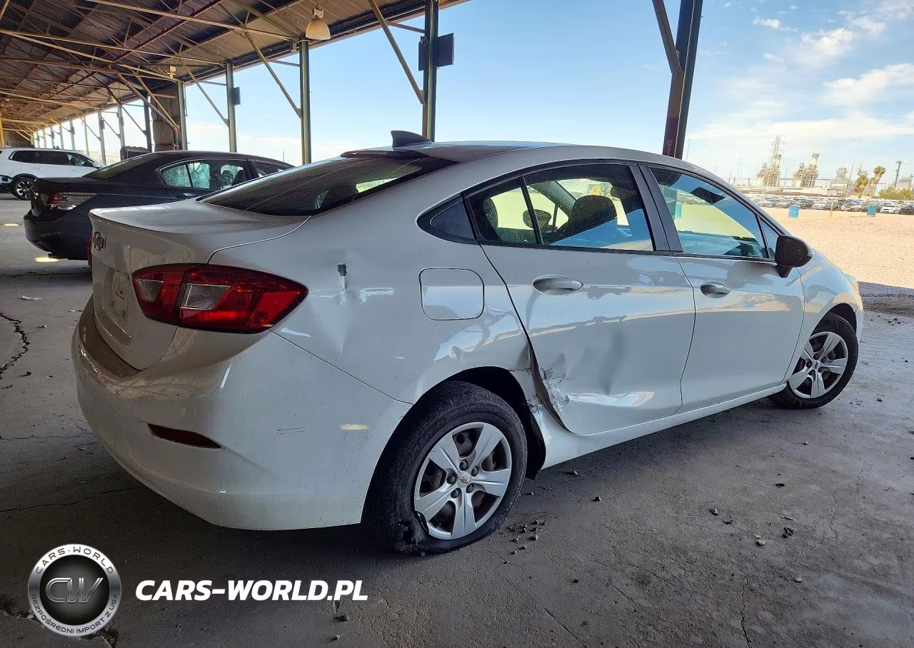 2018 Chevrolet Cruze Ls VIN:1G1BC5SM6J7216059 - 3