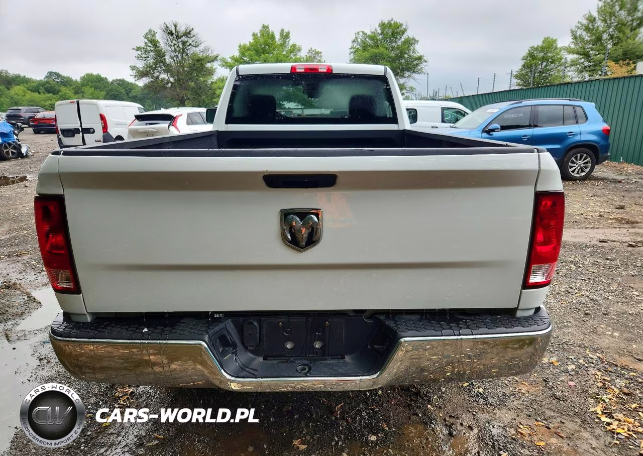 2022 Ram 1500 Classic Tradesman VIN:3C6JR6DG2NG347067 - 6