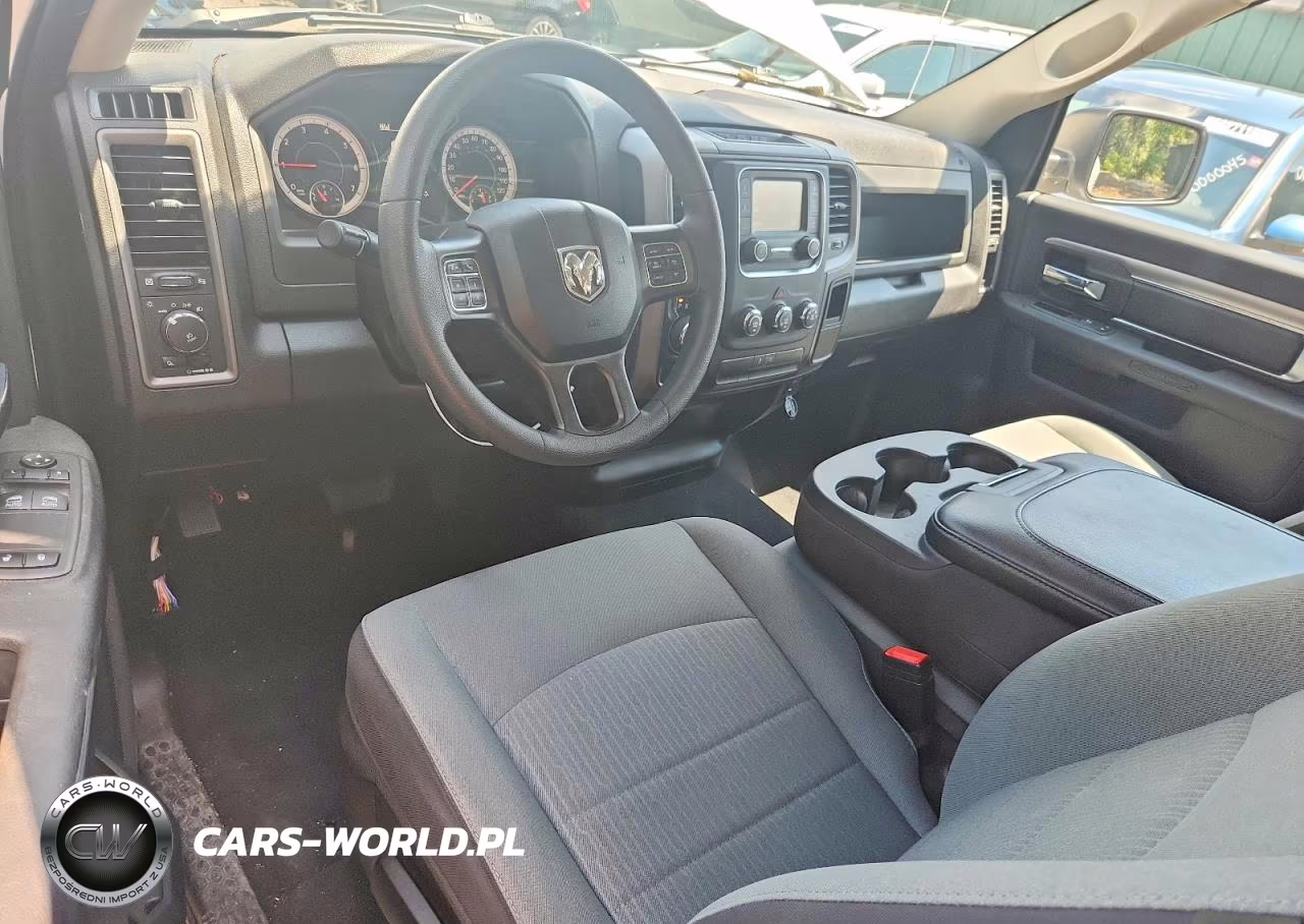 2022 Ram 1500 Classic Tradesman VIN:3C6JR6DG2NG347067 - 8