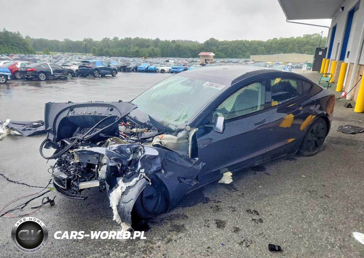 2024 Tesla Model 3 – zdjęcie 1 z 12