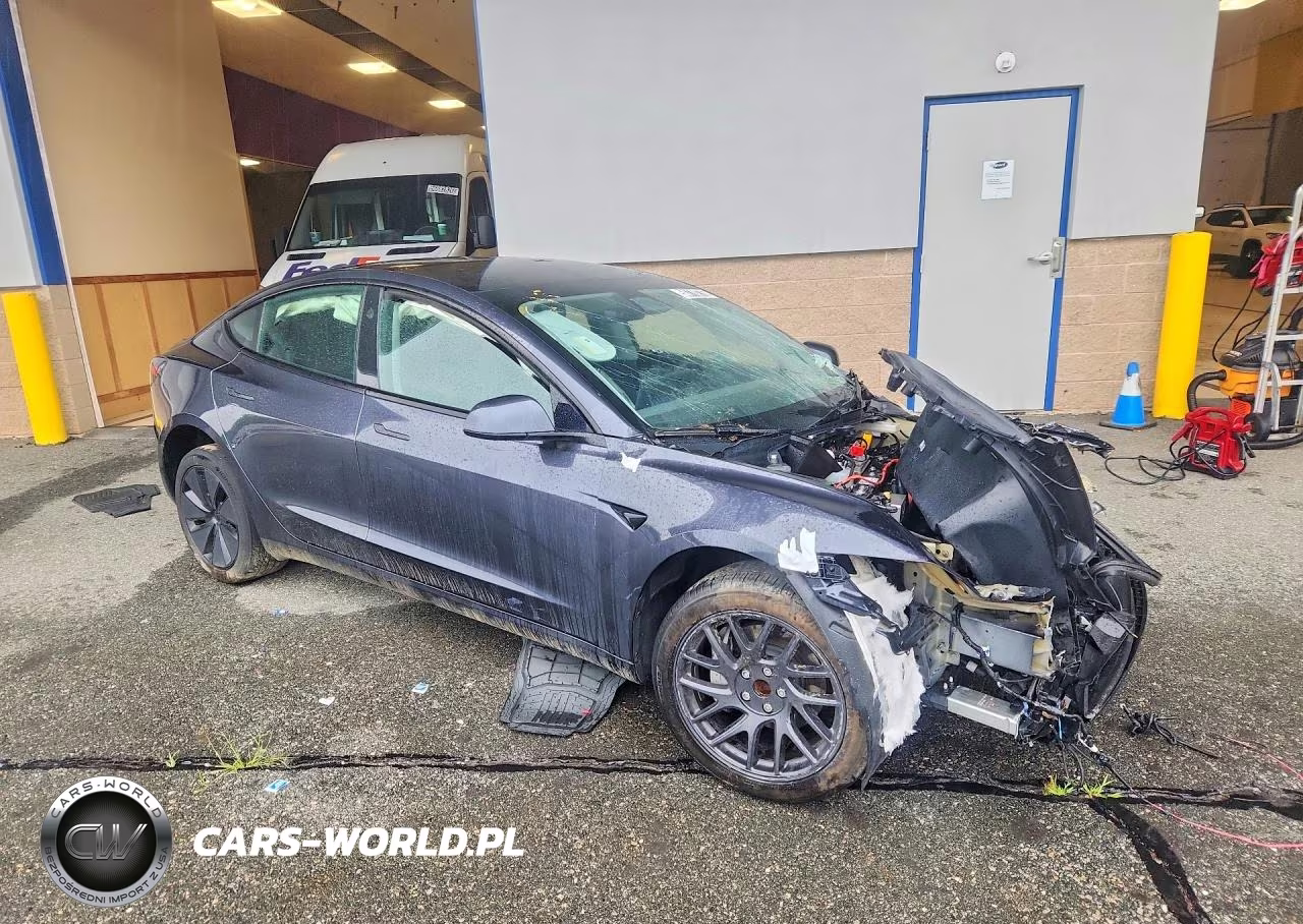 2024 Tesla Model 3 VIN:5YJ3E1EA8RF771553 - 4