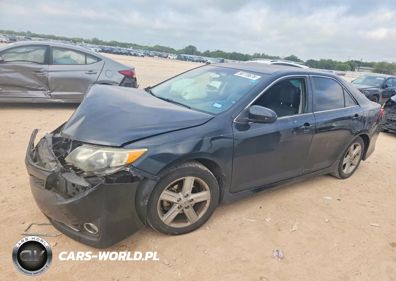 2014 Toyota Camry Se – zdjęcie 1 z 12