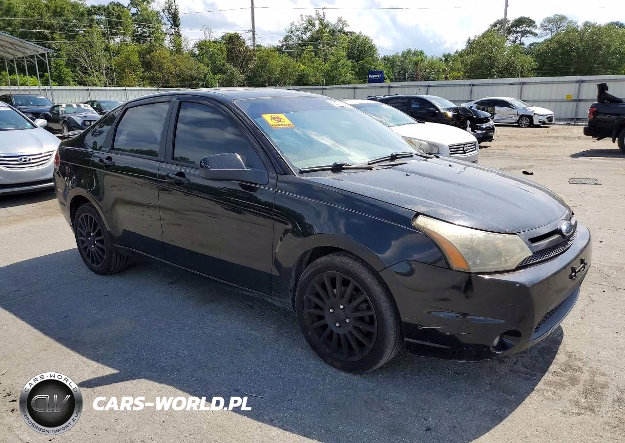 2010 Ford Focus Ses VIN:1FAHP3GN0AW197192 - 4