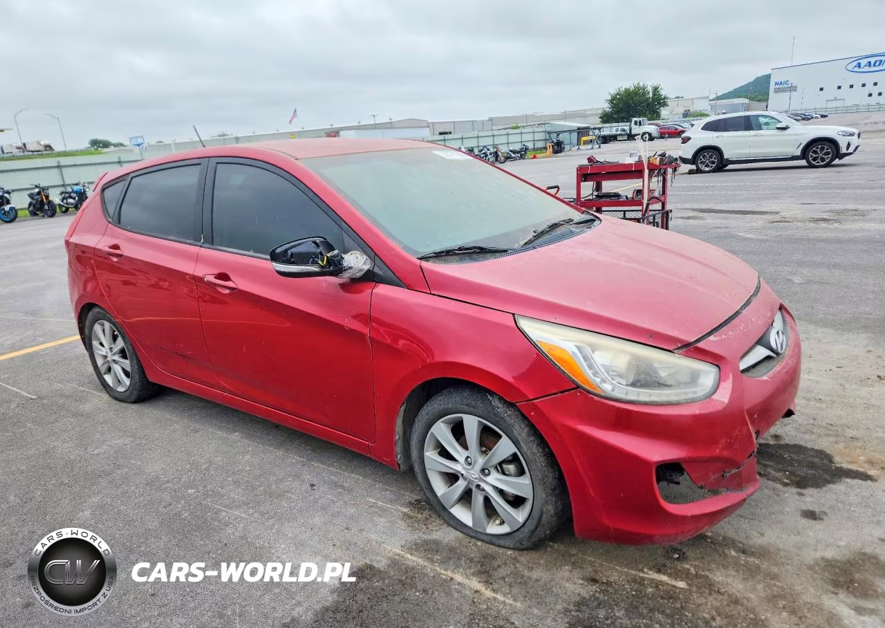 2014 Hyundai Accent Se VIN:KMHCU5AEXEU175814 - 4