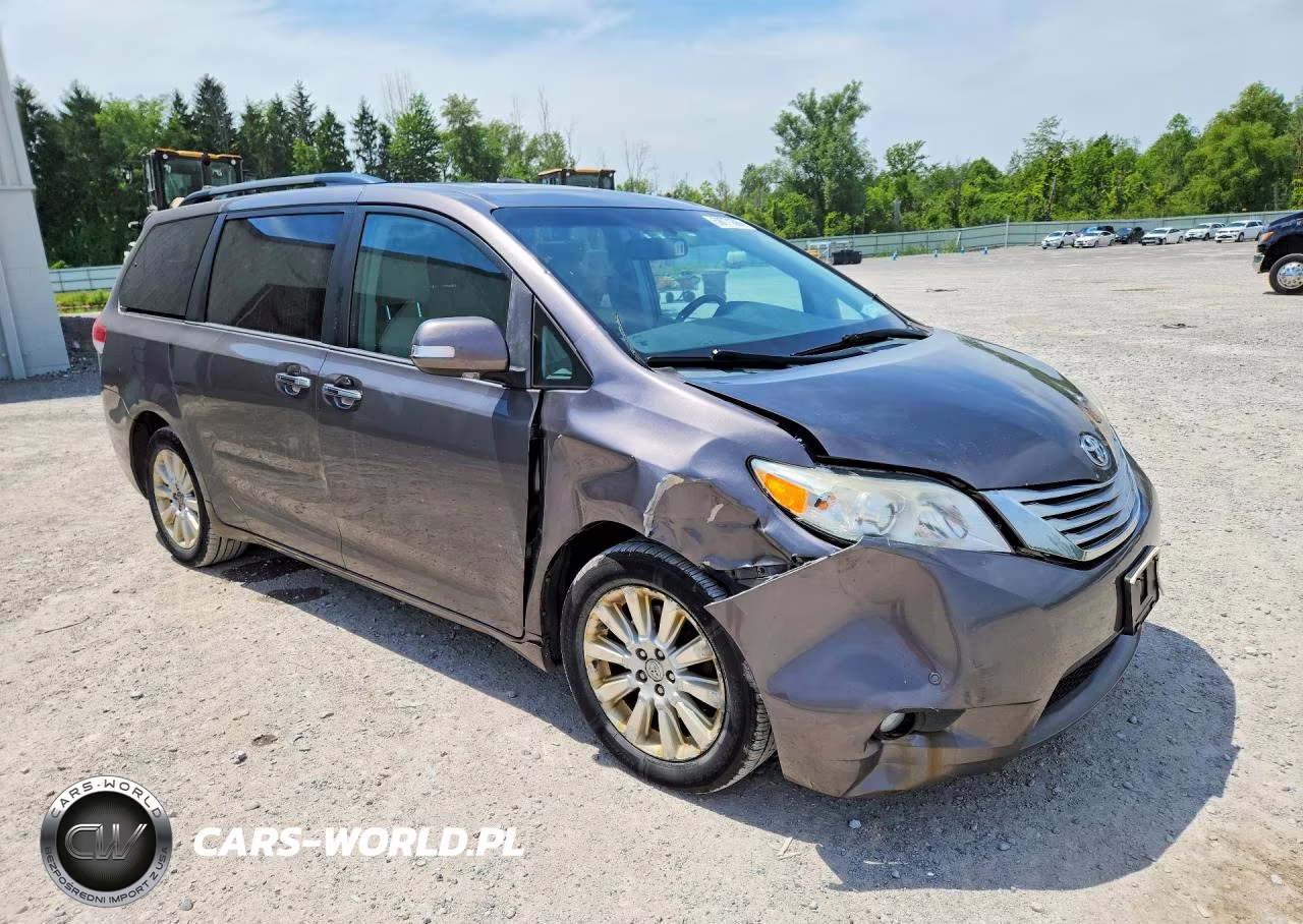 2013 Toyota Sienna Limited 7-Passenger VIN:5TDDK3DC9DS069158 - 4