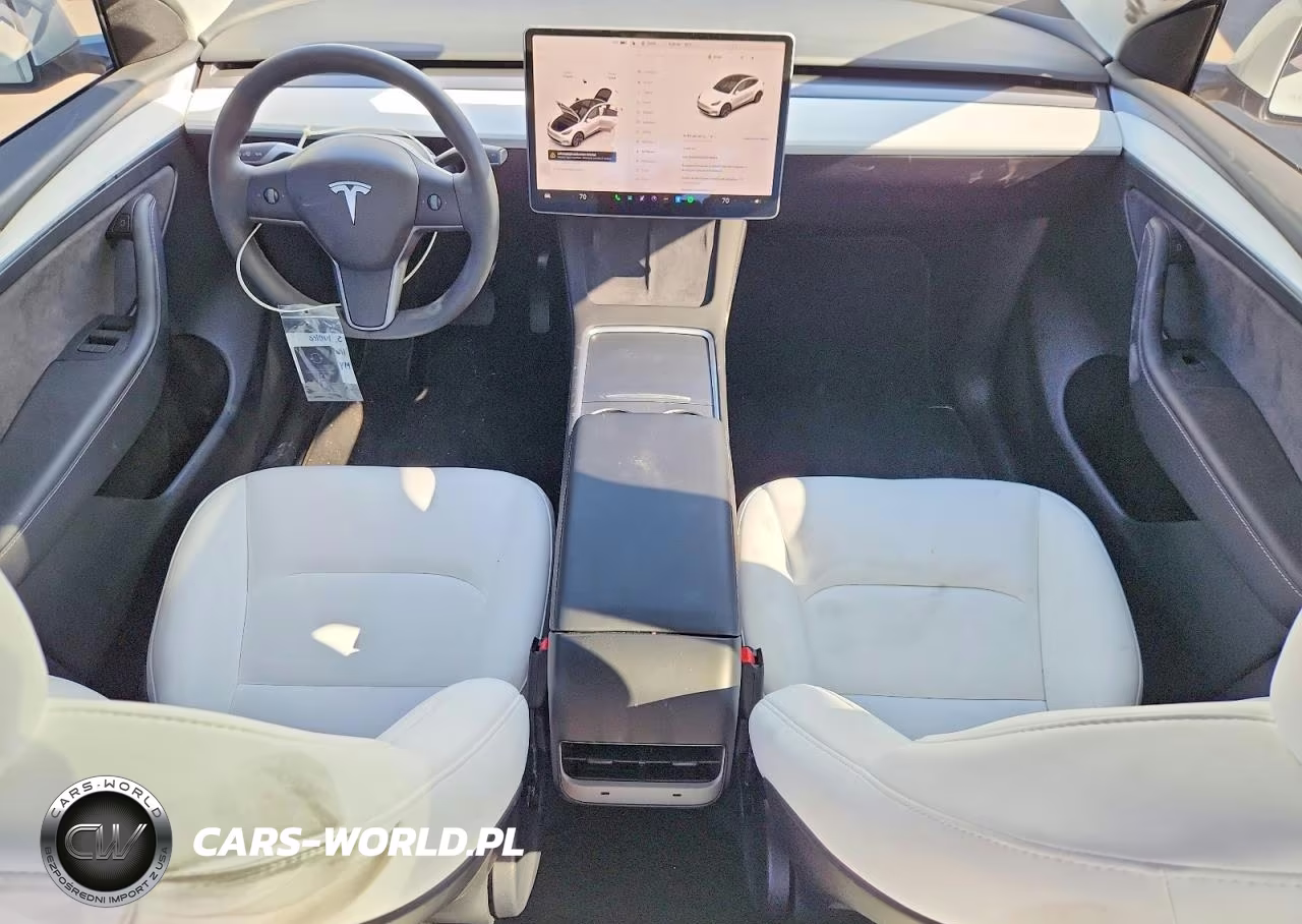 2024 Tesla Model Y VIN:7SAYGDED8RF116954 - 8