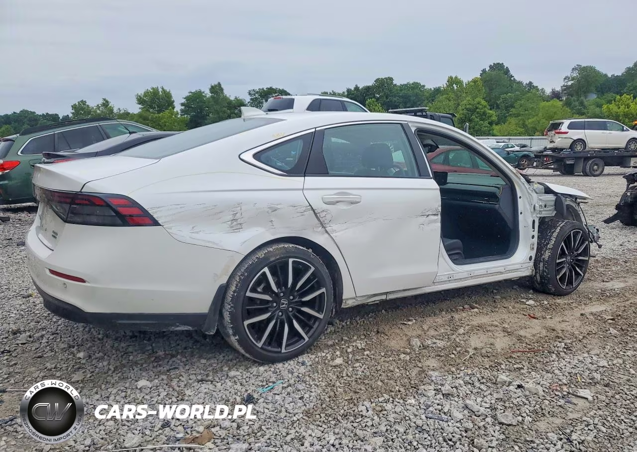 2024 Honda Accord Touring Hybrid VIN:1HGCY2F82RA071840 - 3