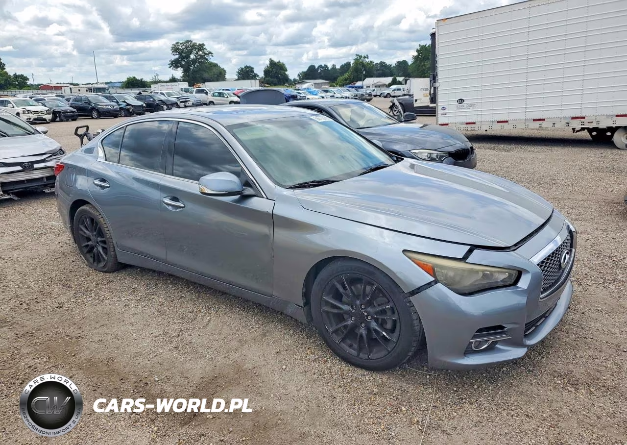 2015 Infiniti Q50 Premium VIN:JN1BV7AP2FM346831 - 4