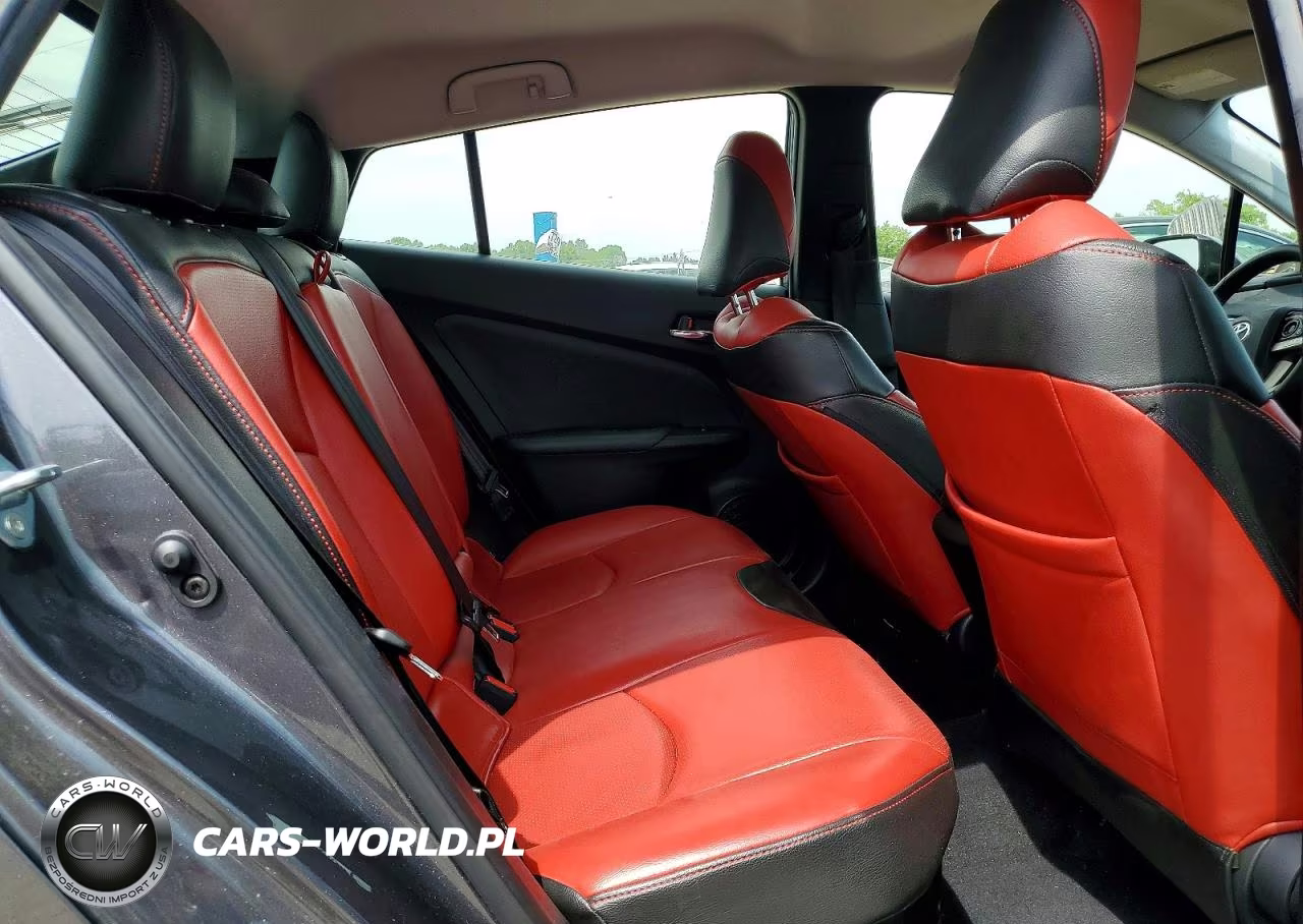 2017 Toyota Prius Three VIN:JTDKARFU0H3052081 - 10