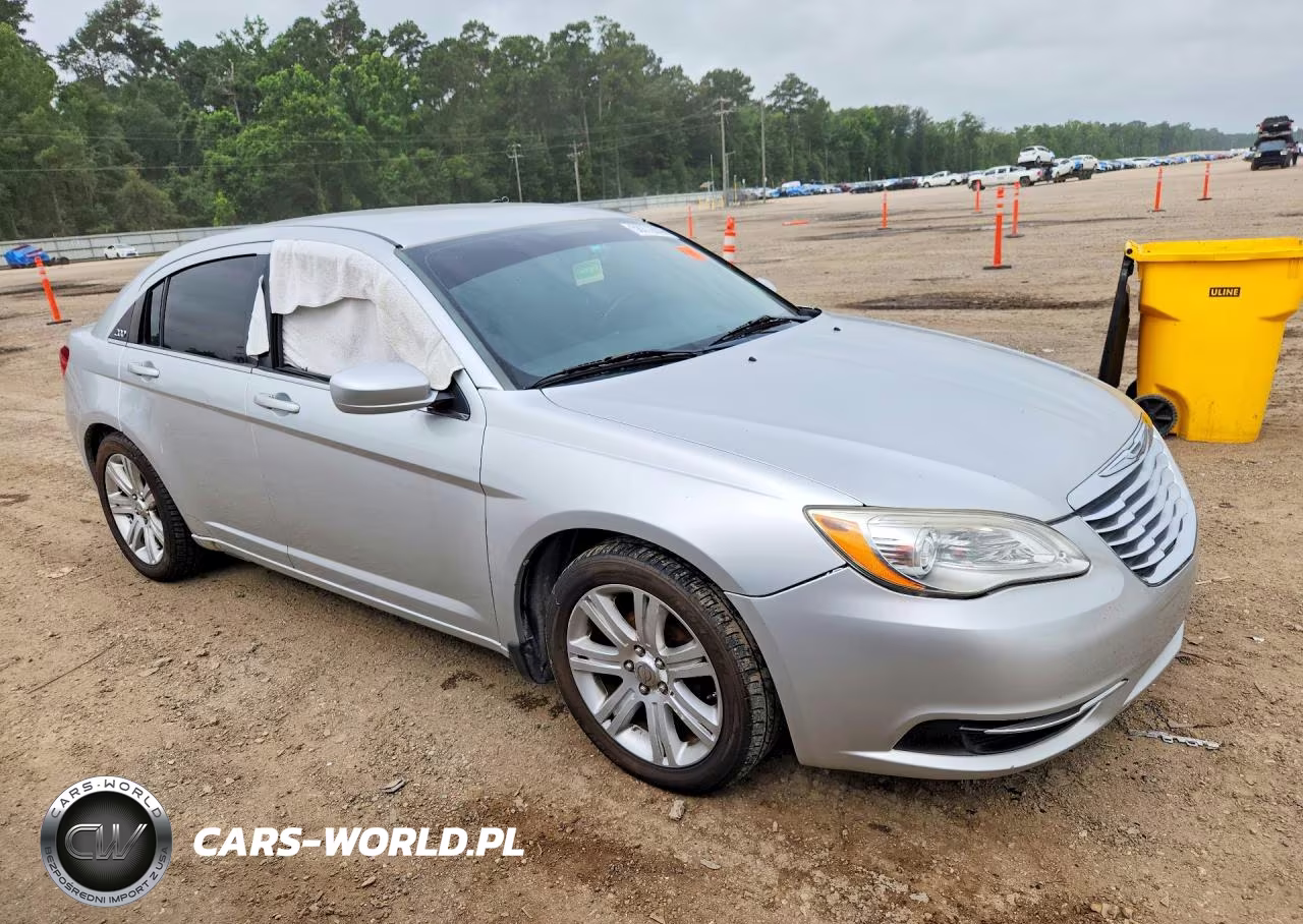 2012 Chrysler 200 Touring VIN:1C3CCBBG9CN180178 - 4