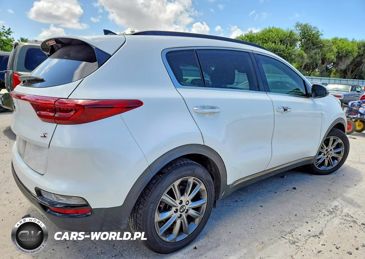 2020 Kia Sportage S VIN:KNDP63AC2L7682804 - 3