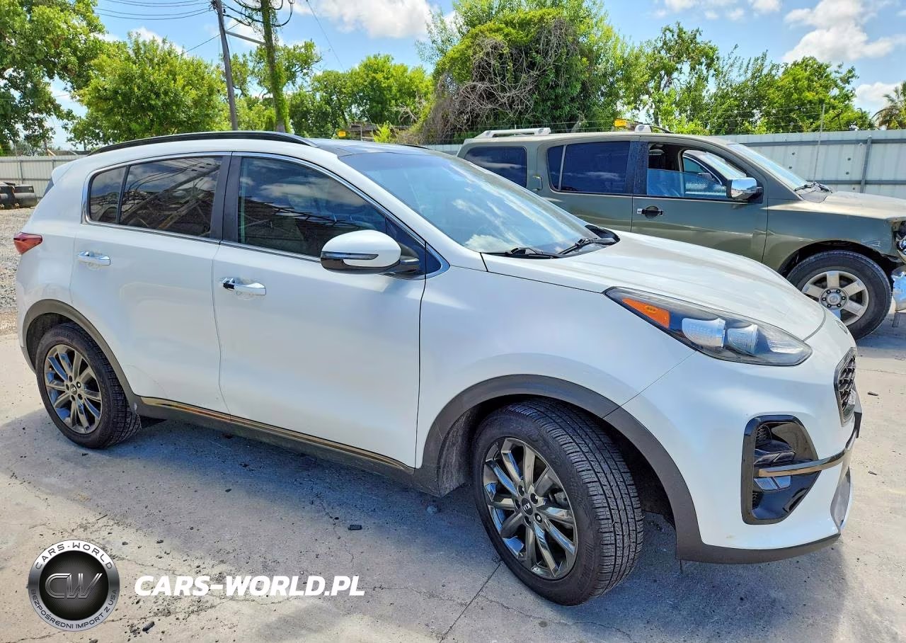2020 Kia Sportage S VIN:KNDP63AC2L7682804 - 4