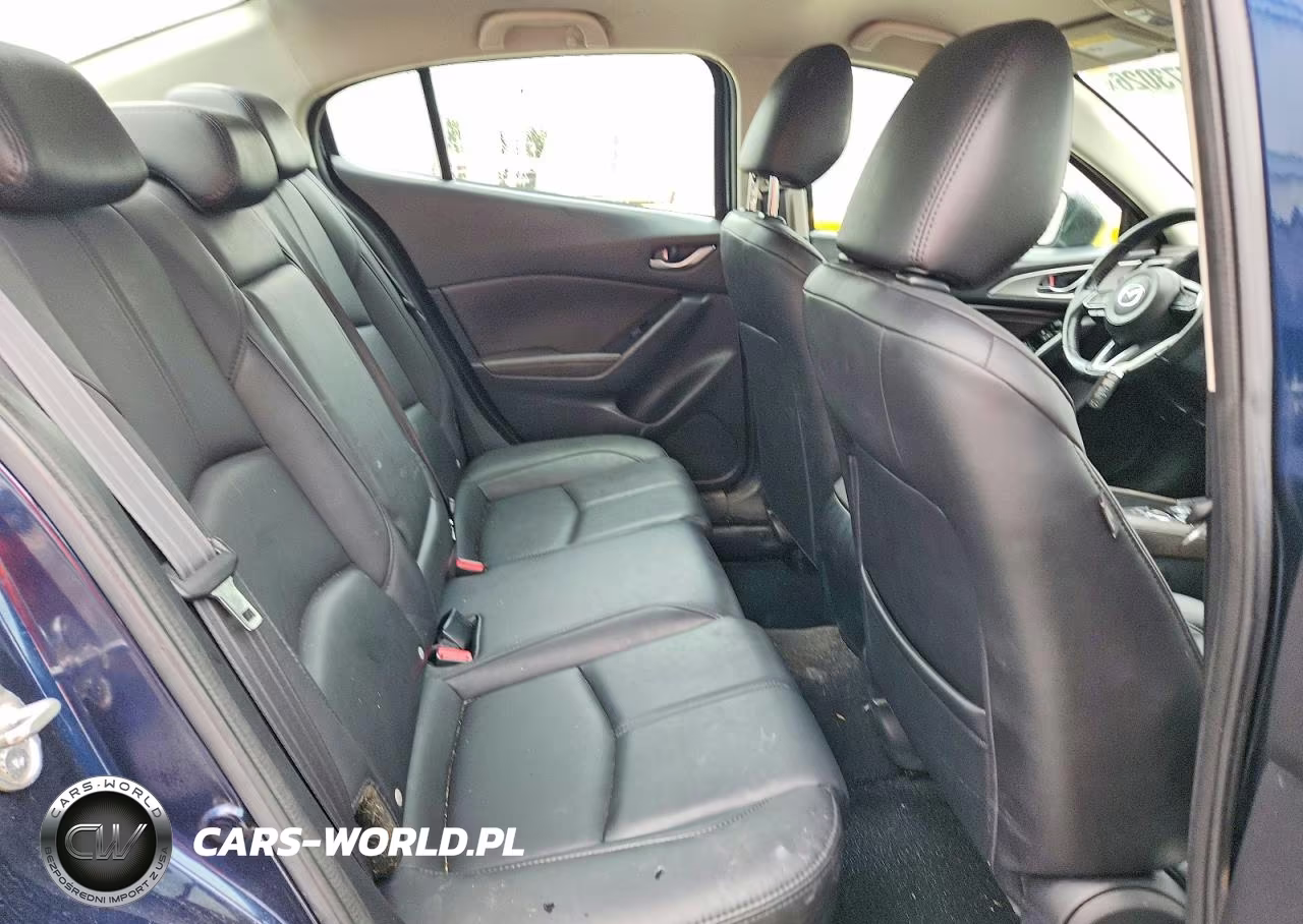 2018 Mazda 3 Touring VIN:3MZBN1V39JM271766 - 10