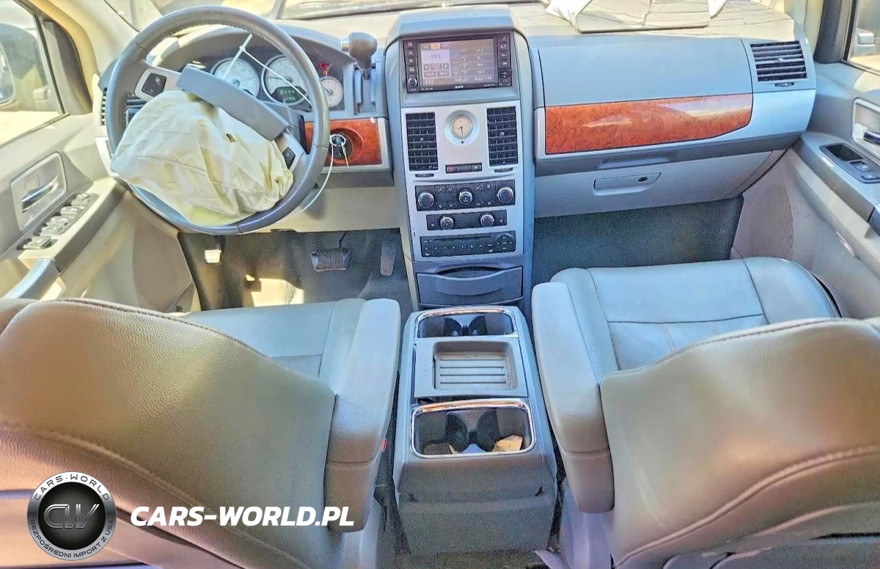 2008 Chrysler Town & Country Touring VIN:2A8HR54P68R792484 - 8