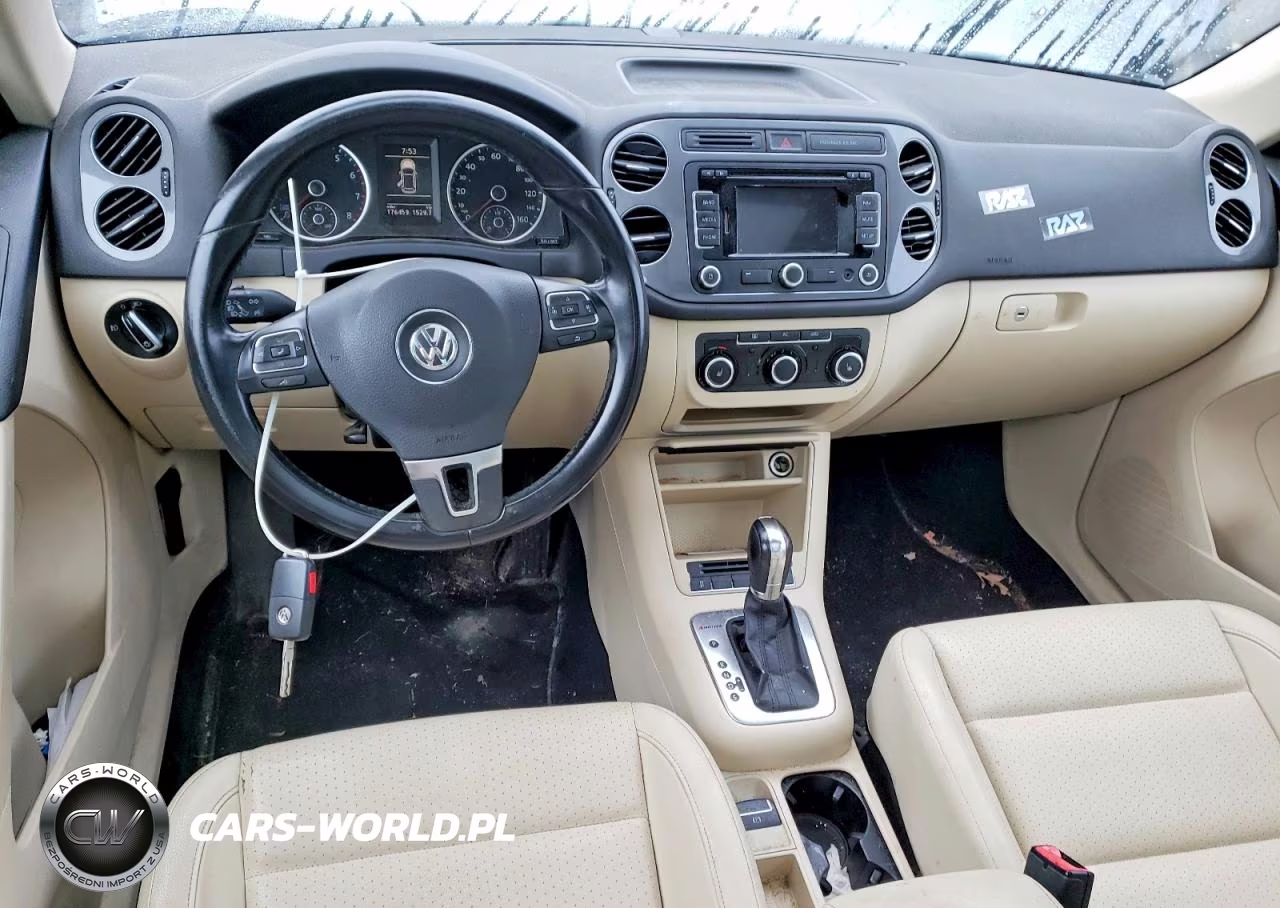 2012 Volkswagen Tiguan S VIN:WVGBV7AX0CW572052 - 8