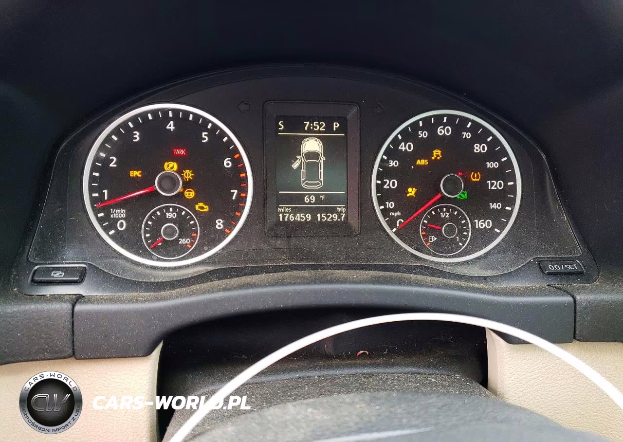 2012 Volkswagen Tiguan S VIN:WVGBV7AX0CW572052 - 9