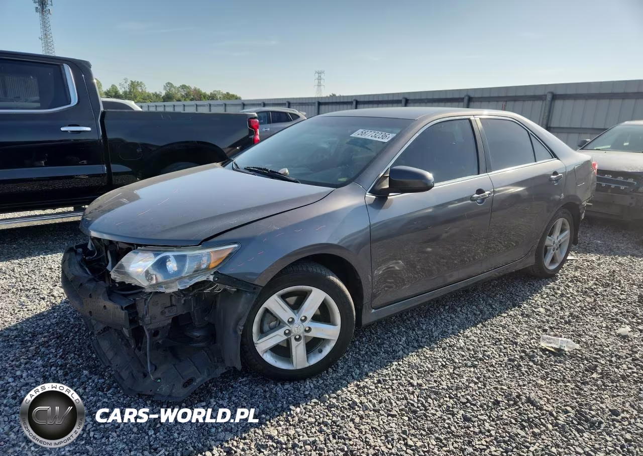 2014 Toyota Camry Se – zdjęcie 1 z 12