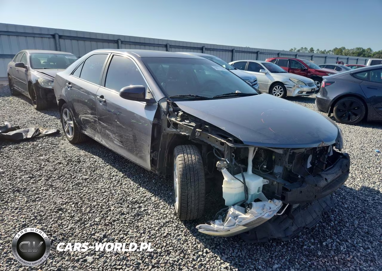 2014 Toyota Camry Se VIN:4T1BF1FK8EU315016 - 4