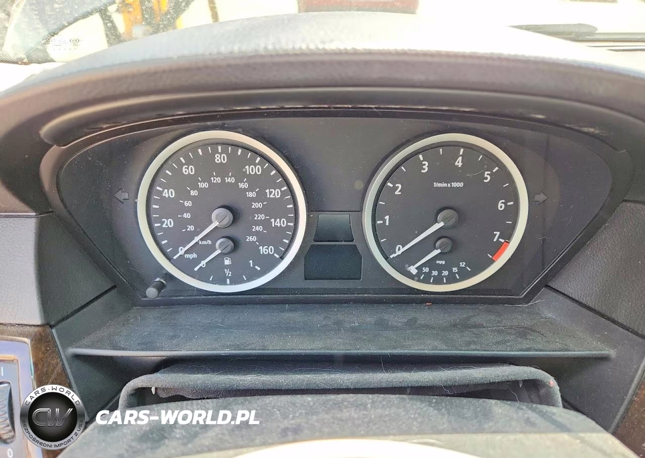 2007 BMW 525 Xi VIN:WBANF33597CS38948 - 9