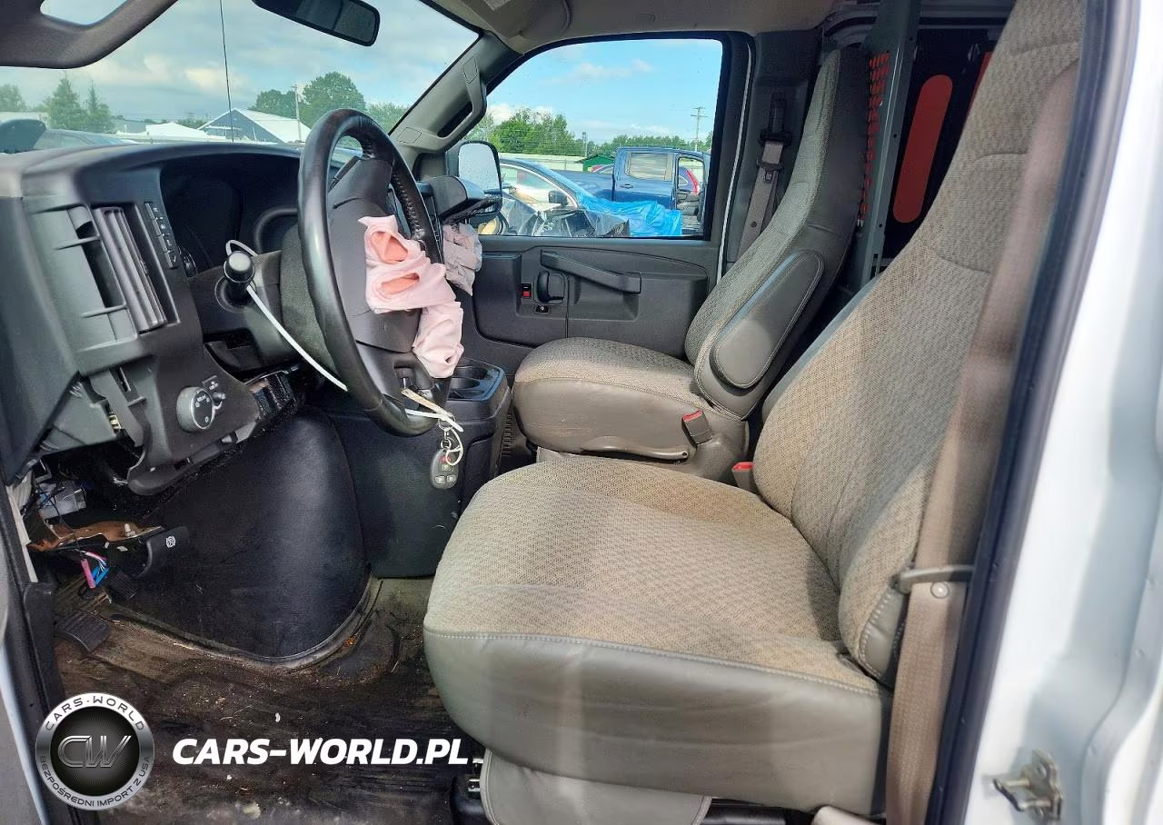 2023 Chevrolet Express G3500 VIN:1GCZGHF70P1260246 - 7