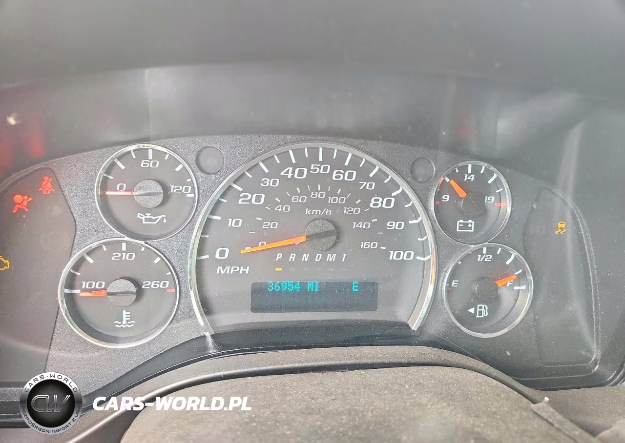 2023 Chevrolet Express G3500 VIN:1GCZGHF70P1260246 - 9