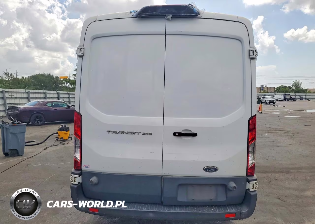 2018 Ford Transit T-250 VIN:1FTYR2CM2JKB13604 - 6