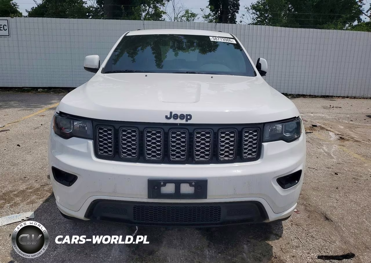 2019 Jeep Grand Cherokee Laredo VIN:1C4RJEAGXKC548330 - 5