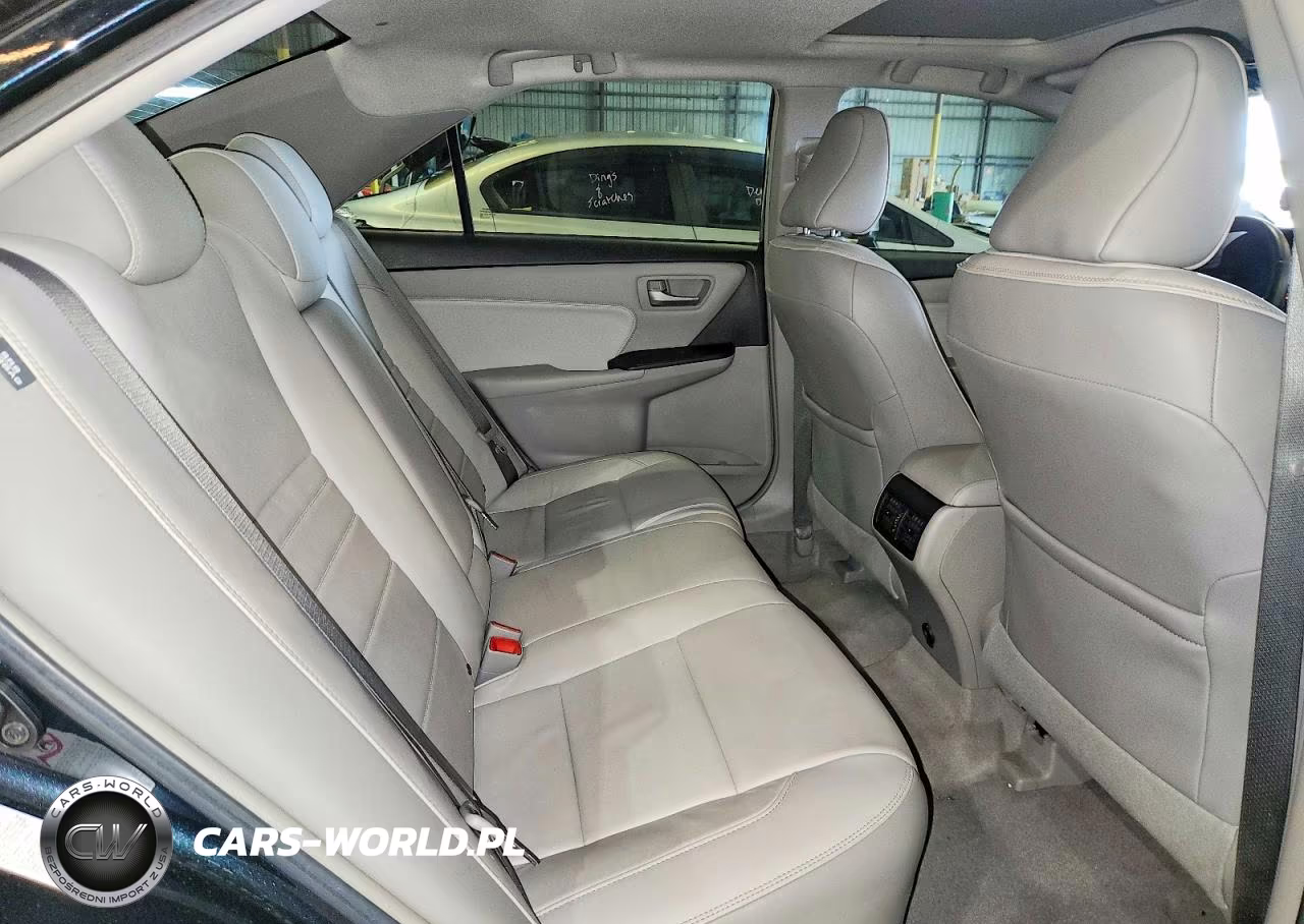 2016 Toyota Camry Xle VIN:4T1BF1FK2GU614438 - 10