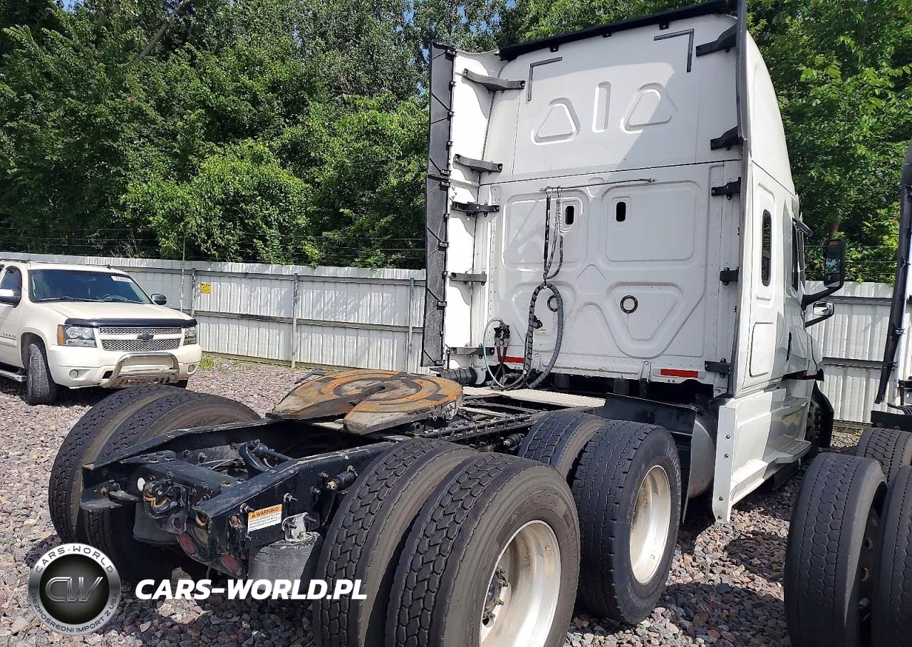 2020 Freightliner Cascaia126 - Semi Truck VIN:3AKJHHDR9LSLX0559 - 4